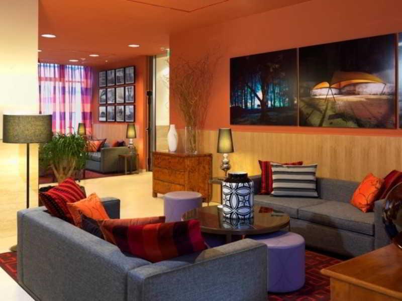 Adina Apartment Hotel Berlin Checkpoint Charlie Bagian luar foto