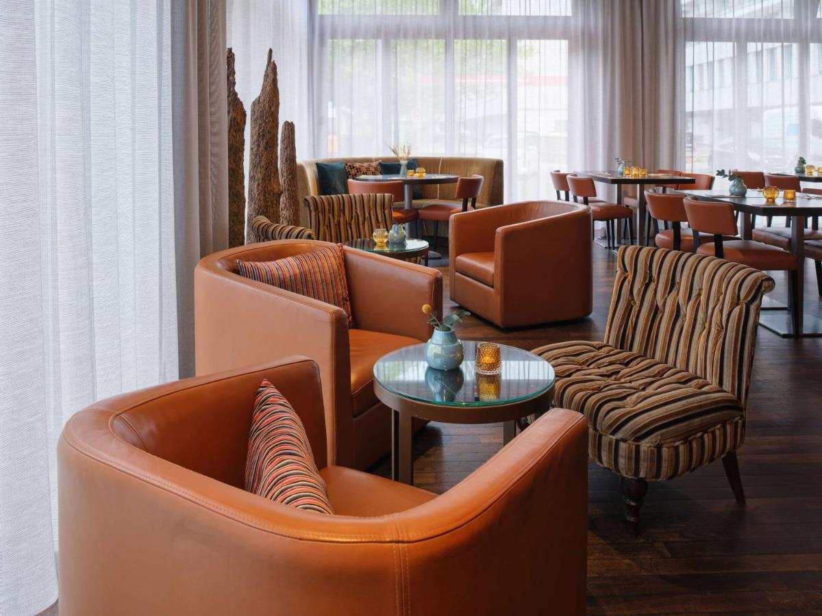 Adina Apartment Hotel Berlin Checkpoint Charlie Bagian luar foto